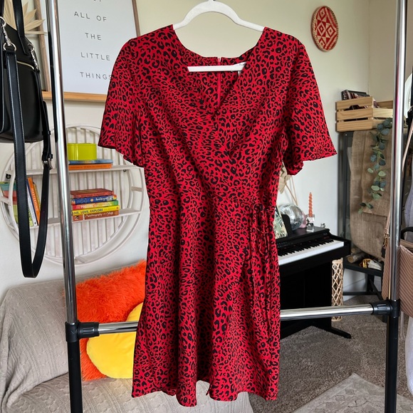 Red leopard dress - Picture 2 of 2